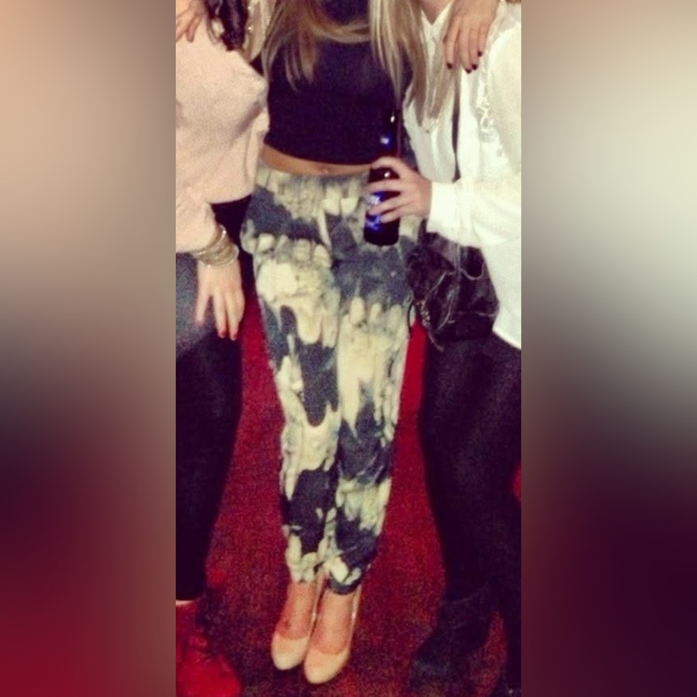 Last Chance!! TOPSHOP Jogger Pants - Size 4